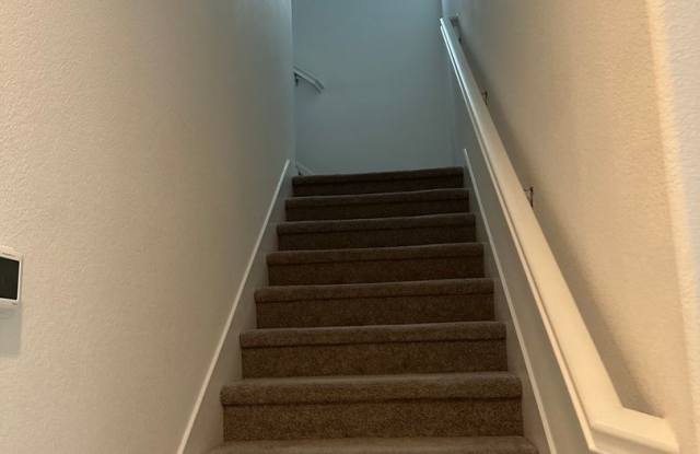 Beautifully maintained 4-bedroom, 3-bath, 2,223 sqft home in Sacramento Gallery 3