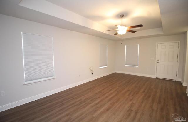 6252 Cardinal Cove Ln Gallery 3