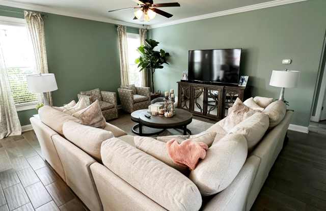 4627 Planters Row Way Gallery 4