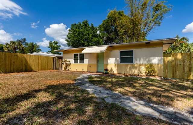4433 CRESTWOOD DRIVE N - 4433 Crestwood Drive North, St. Petersburg, FL 33714