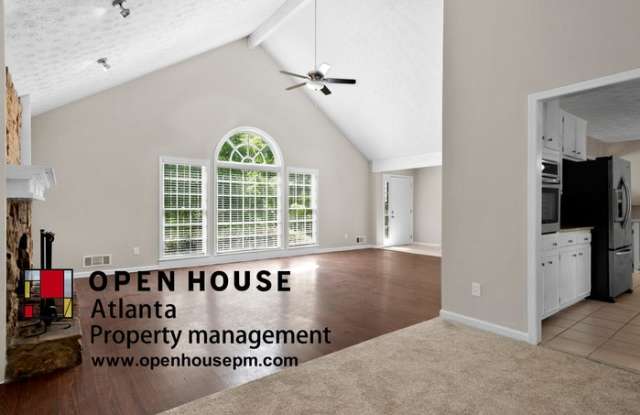 3955 Carriage Gate Drive Gallery 3