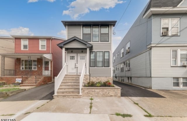 726 Devon St - 726 Devon Street, Kearny, NJ 07032