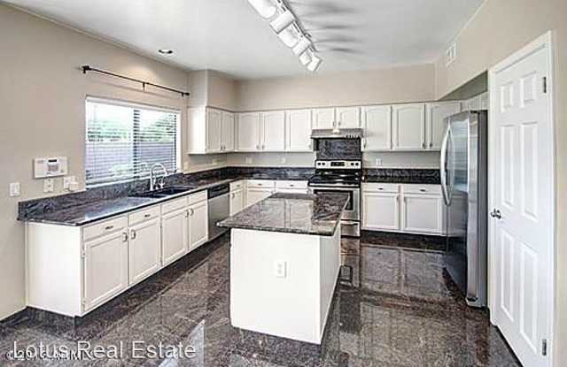 1832 E TODD DR Gallery 2