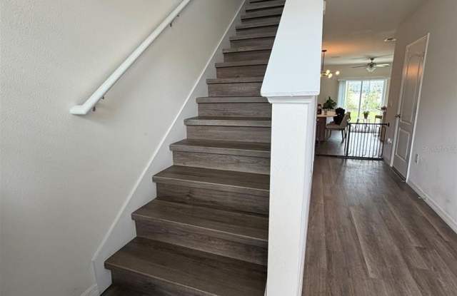 1241 BALSAM Drive Gallery 3