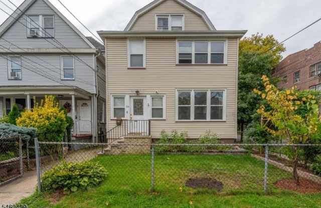 54 Llewellyn Ave Gallery 1