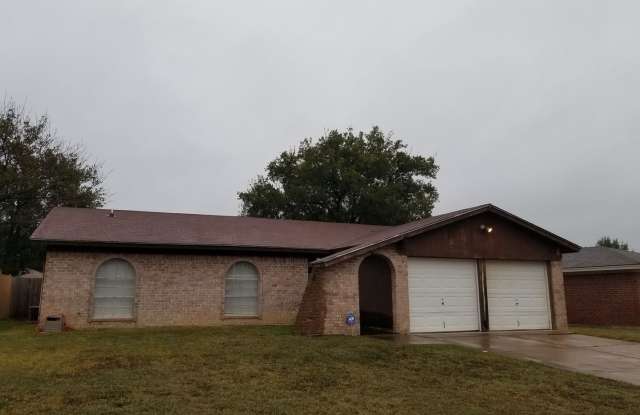 7345 Folkstone Dr - 7345 Folkstone Drive, Forest Hill, TX 76140