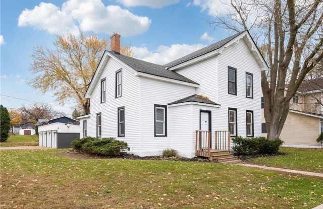 Entire Upper Level of New Remodel Building, 2-Car Garage, 2 Kitchens, Rec-Exercise Room, Gas Water Included1 - 438 3rd Avenue West, Shakopee, MN 55379 Entire Upper Level of New Remodel Building, 2-Car Garage, 2 Kitchens, Rec-Exercise Room, Gas Water Included1 - 438 3rd Avenue West, Shakopee, MN 55379