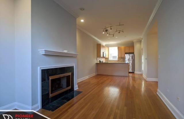 3856 North Southport - 3856 North Southport Avenue, Chicago, IL 60613 3856 North Southport - 3856 North Southport Avenue, Chicago, IL 60613