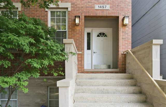 1457 W Fry Street Gallery 1