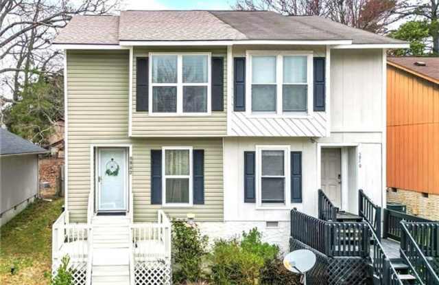 2 Bedrooms 2.5 Bathrooms Townhouse photos photos
