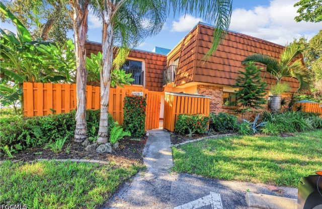 1428 Park Shore Circle Gallery 1