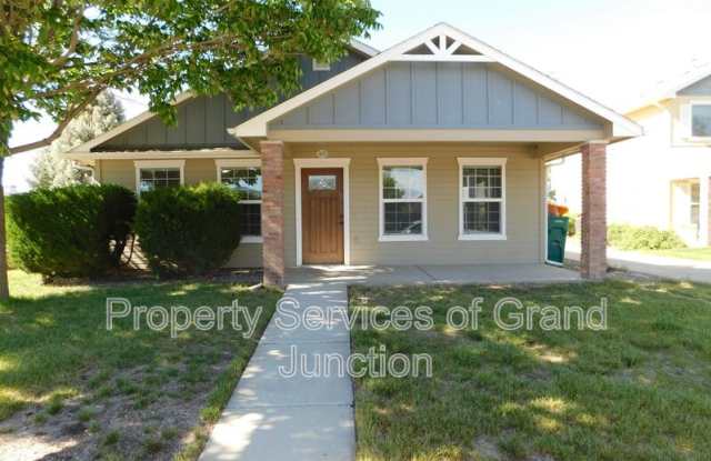 1105 Alexander Court photos photos