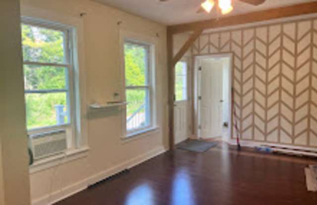 34 Maynard Ave Gallery 4