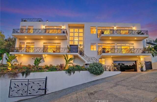 3952 Oakfield Drive photos photos