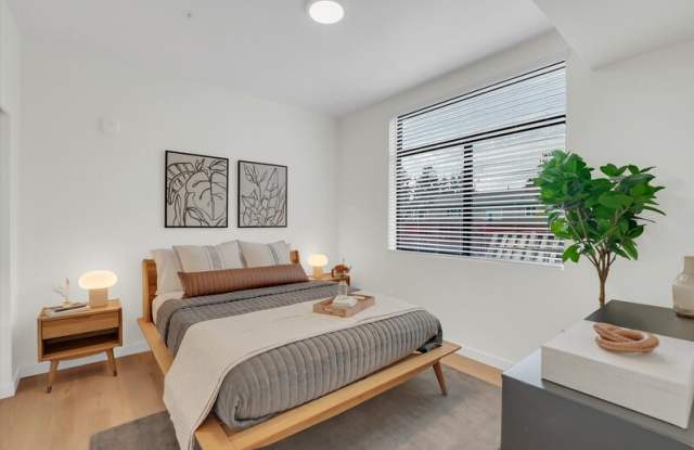The Meadowlark 7721 Dean St W - 204 photos photos