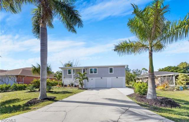 10697 Holly Road - 10697 Holly Road, Pine Island Center, FL 33922