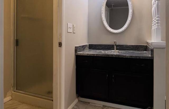 8879 Roberts Drive Gallery 4