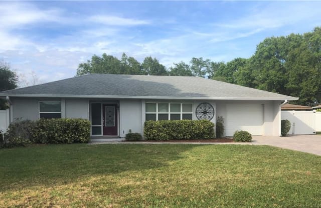 2022 DEERFIELD DRIVE - 2022 Deerfield Drive, Lakeland, FL 33813