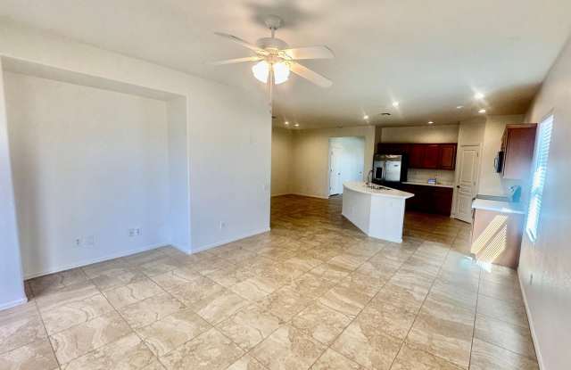 11709 W SHERMAN Street Gallery 2