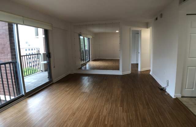 1300 Army Navy Drive Gallery 2