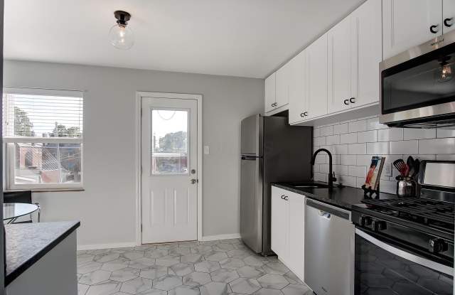 1440 Elmwood Avenue Gallery 3