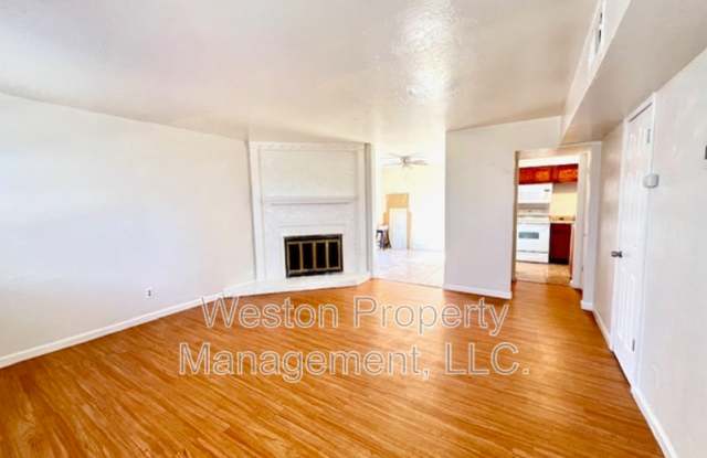 6056 Northwest Expressway - 1 photos photos