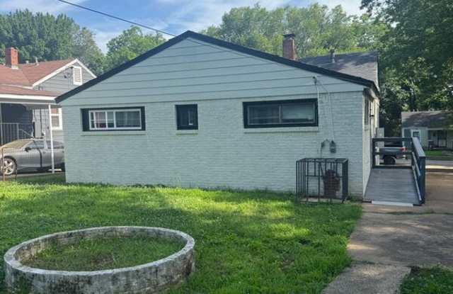 1981 Boyle Ave Gallery 4