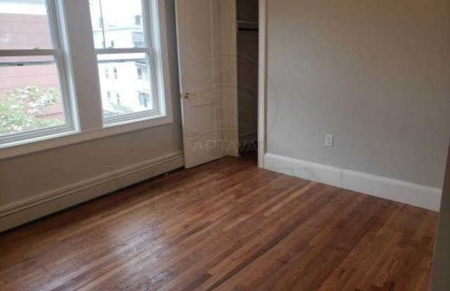 80-82 Grant St. Gallery 1