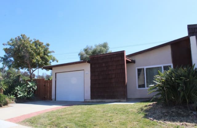 4091 Lake Boulevard - 4091 Lake Blvd, Oceanside, CA 92056