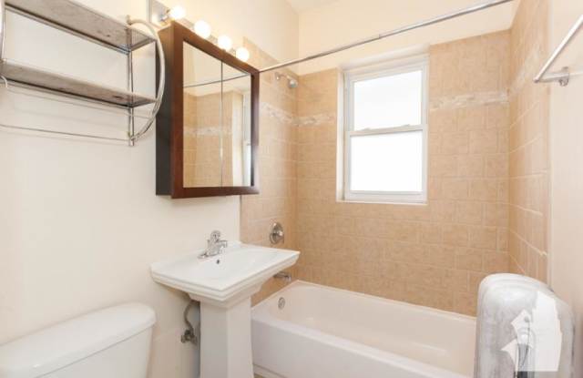 4839 North Wolcott Gallery 2
