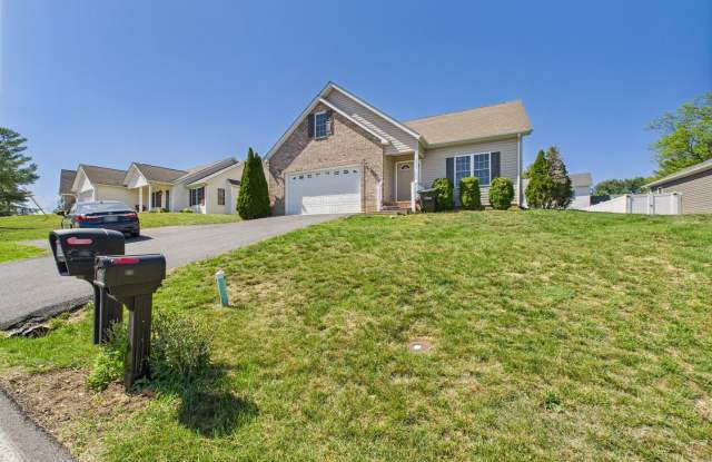 Bright  Spacious 4-Bedroom Home Located in Staunton - 1775 Englewood Drive, Staunton, VA 24401