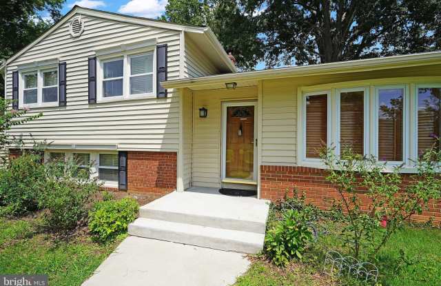 8905 VALLEY FORGE Drive Gallery 4
