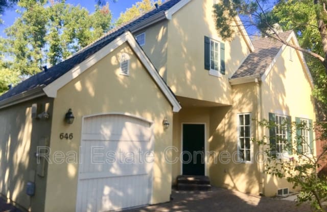 646 Creek Drive - 646 Creek Drive, Menlo Park, CA 94025