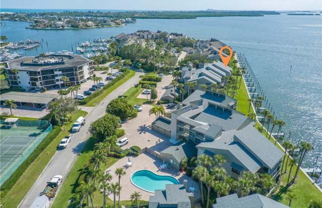 1001 Bay Road unit: 110 photos photos