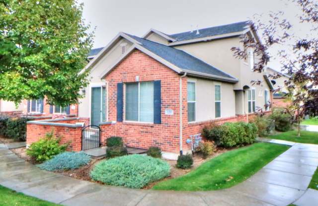 3 bedroom Ivory Ridge Townhome - 120 West 3430 North, Lehi, UT 84043