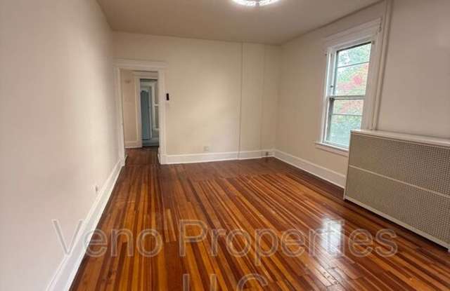 50 Manning Blvd Gallery 2