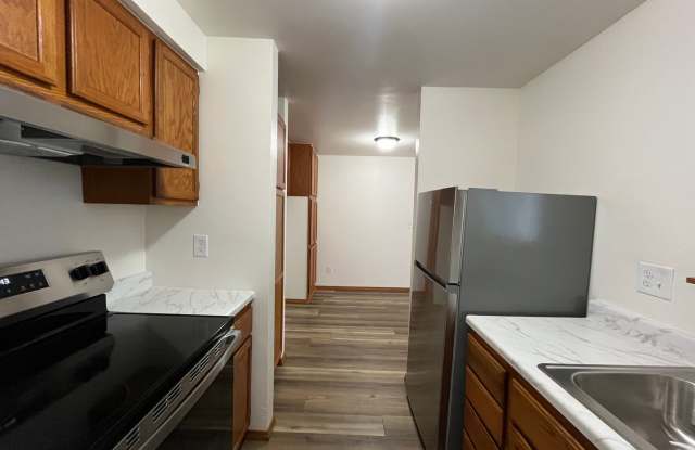 Updated 1st floor 1 X 1 Beaverton Condo! Close to Downtown Beaverton! Spacious & Open, Close to Nike & Intel Gallery 4