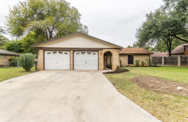 1329 Poppy Ln - 1329 Poppy Lane, New Braunfels, TX 78130