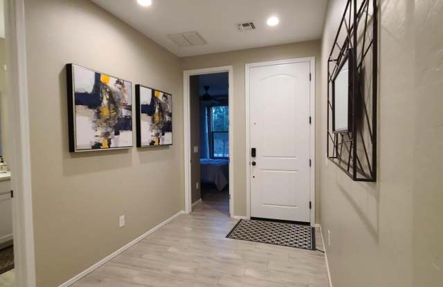 1666 E Lee Drive Gallery 2