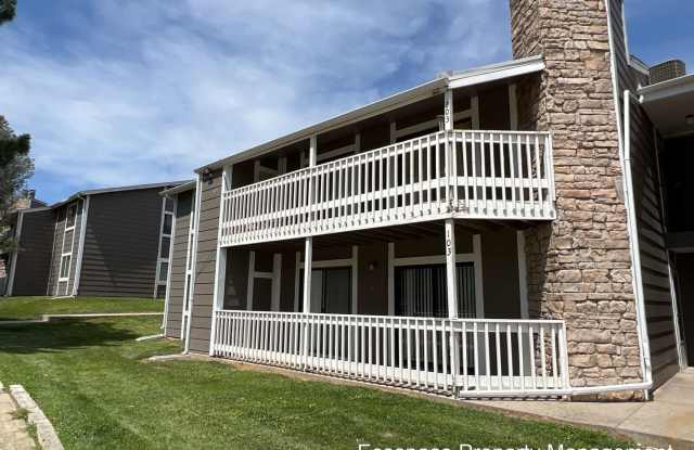 3 Bedroom 2 Bathroom in Robinwood Condominiums - 18034 East Ohio Avenue, Aurora, CO 80017