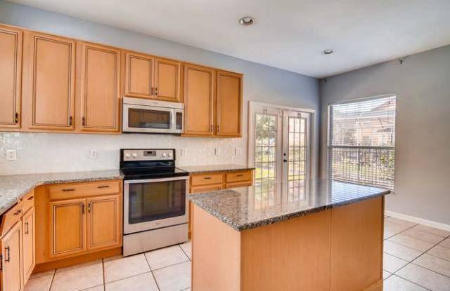 706 Strihal Loop Gallery 4