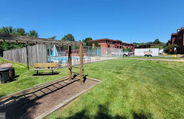 1501 S GEORGE MASON Drive S unit: 23 - 1501 South George Mason Drive, Arlington, VA 22204
