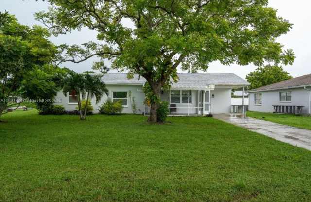 121 E 3rd street photos photos 121 E 3rd street photos photos