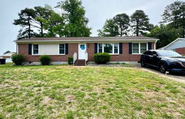4 bed 2 Bath Home for Rent in Portsmouth! photos photos