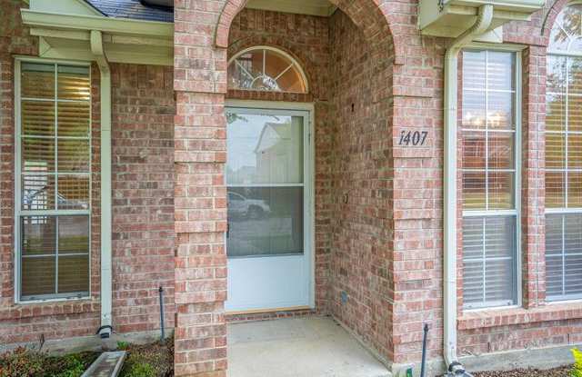 1407 Ross Drive Gallery 4