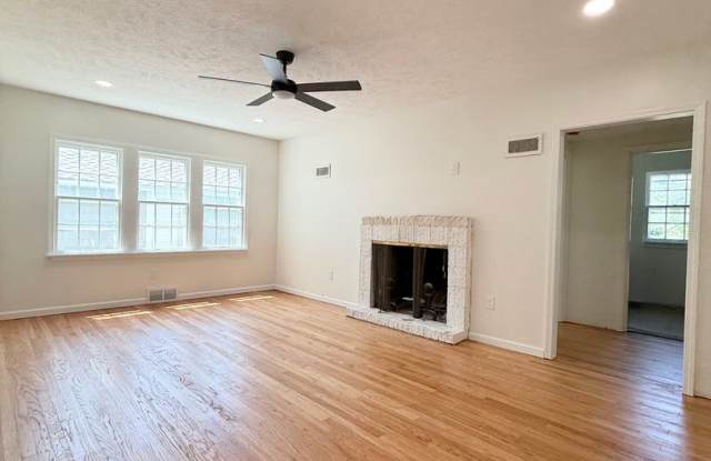 Newly Remodeled 3 Bedroom! Coming Soon! photos photos Newly Remodeled 3 Bedroom! Coming Soon! photos photos