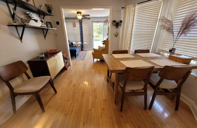 1003 Hammond Avenue Gallery 4
