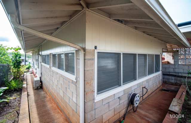 Rarely Available 4 BD/2 BA Home in Aiea Gallery 3