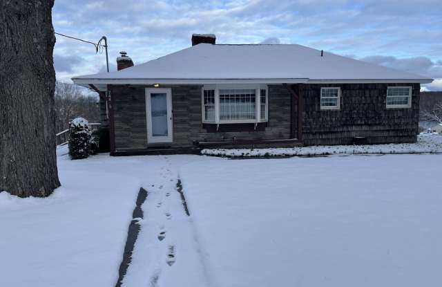 2 Bedroom House Available in Fulton photos photos
