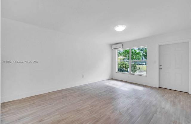 1125 NE 80th St Gallery 3